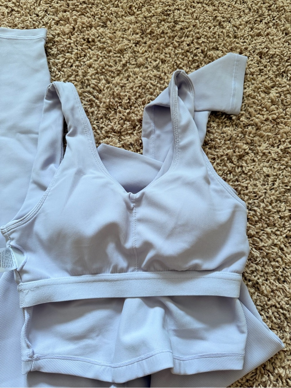 WILO Lavender Seamless V-Neck Crop Top and High-Waist Leggings Set - Picture 4 of 7